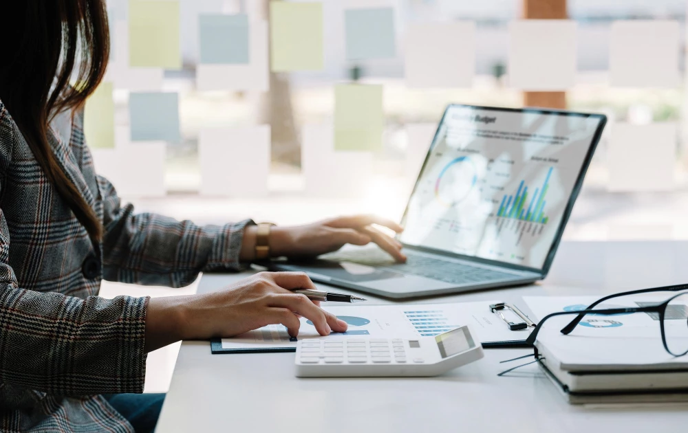 google auction insights on computer